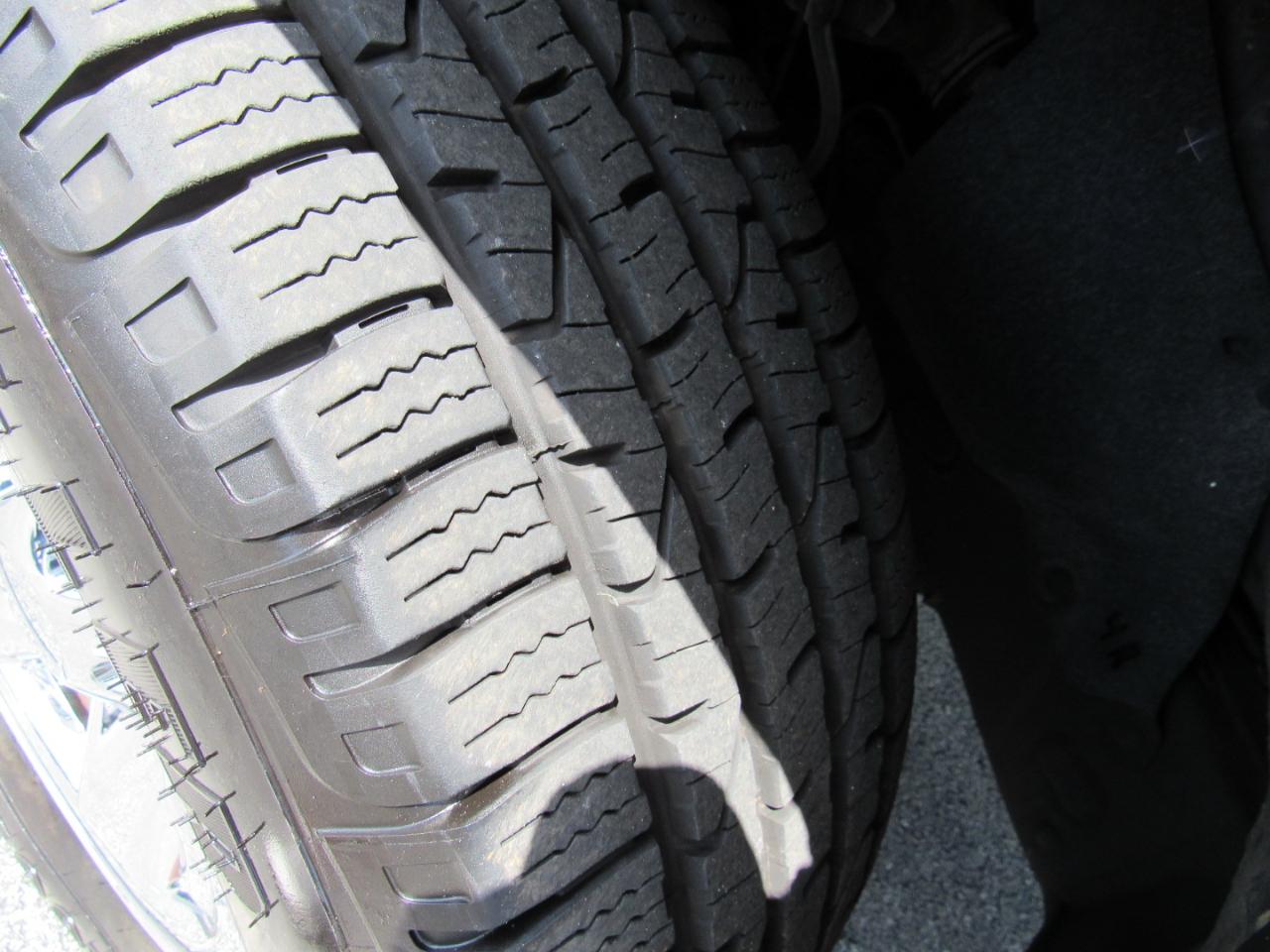 Toyota Tacoma 4WD Double Cab LB V6 AT (Natl) 2014