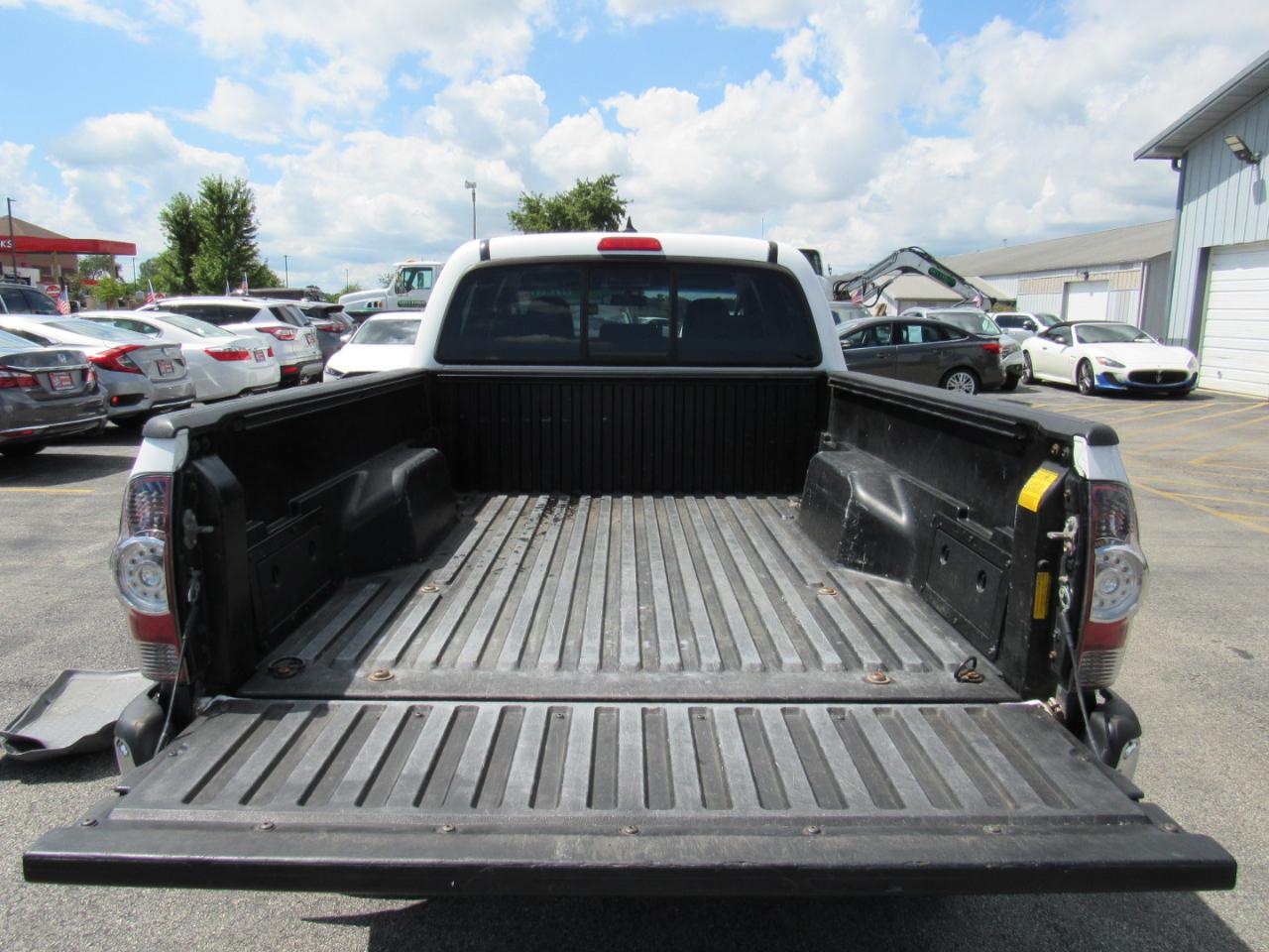 Toyota Tacoma 4WD Double Cab LB V6 AT (Natl) 2014