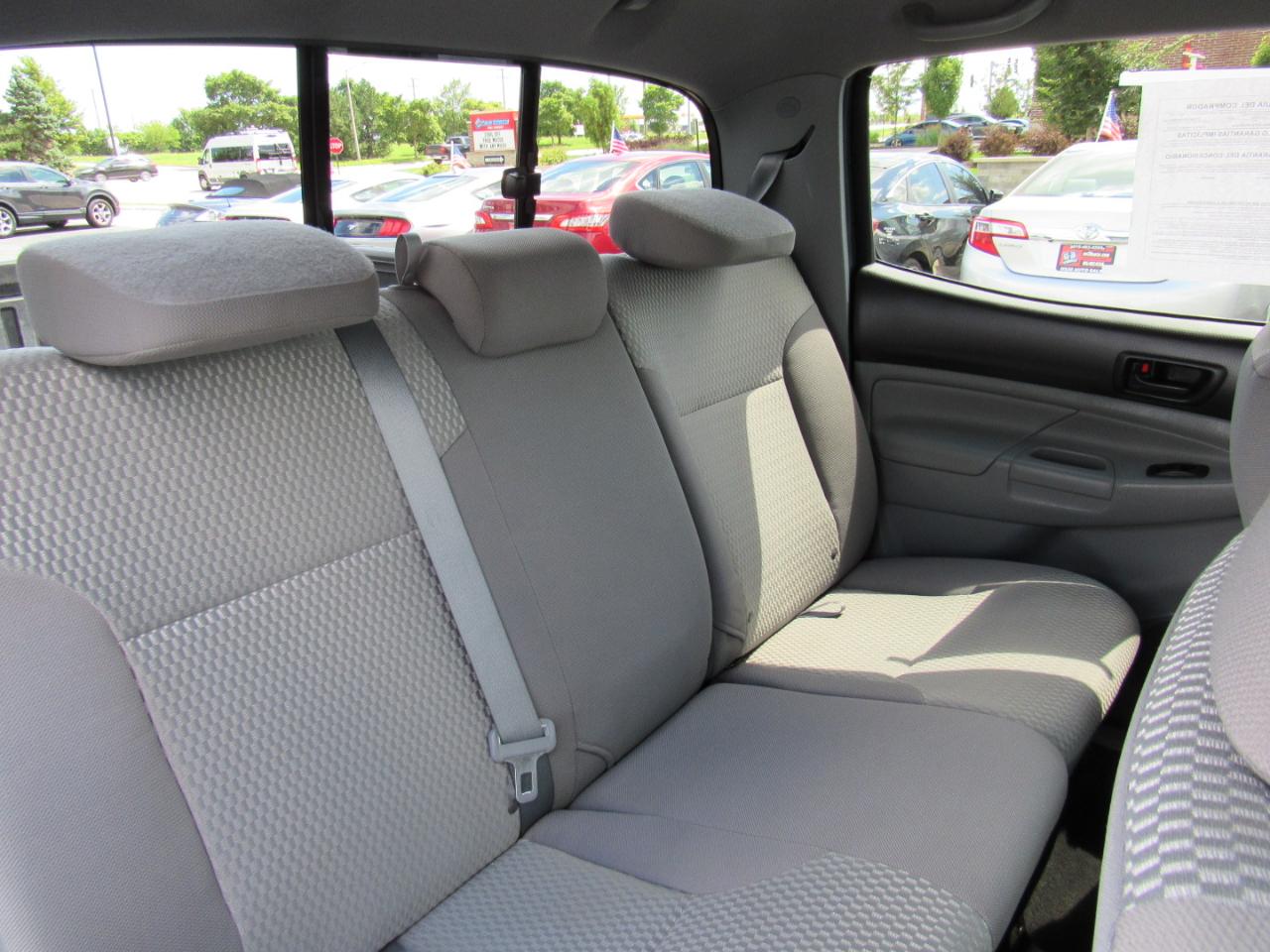 Toyota Tacoma 4WD Double Cab LB V6 AT (Natl) 2014