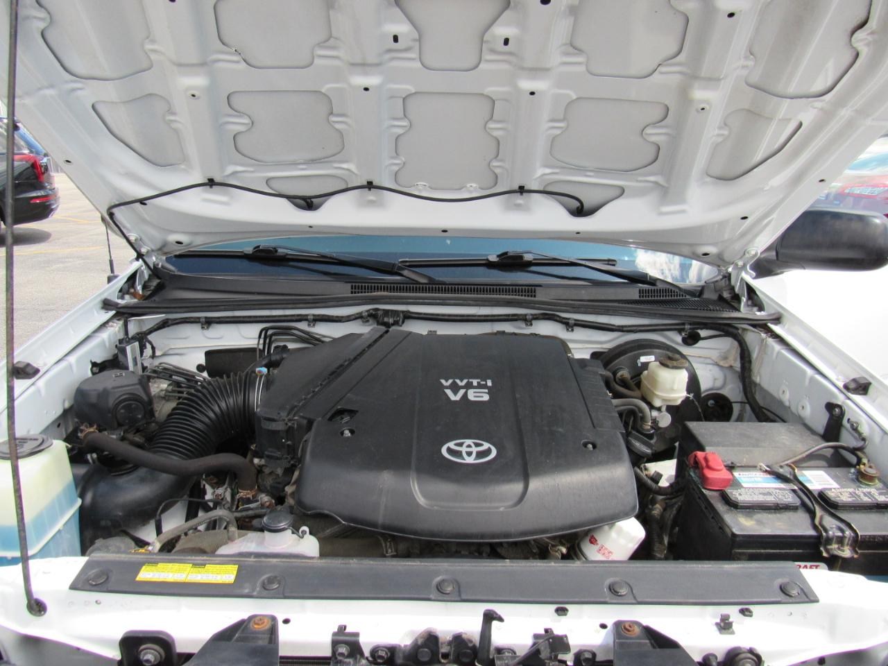 Toyota Tacoma 4WD Double Cab LB V6 AT (Natl) 2014