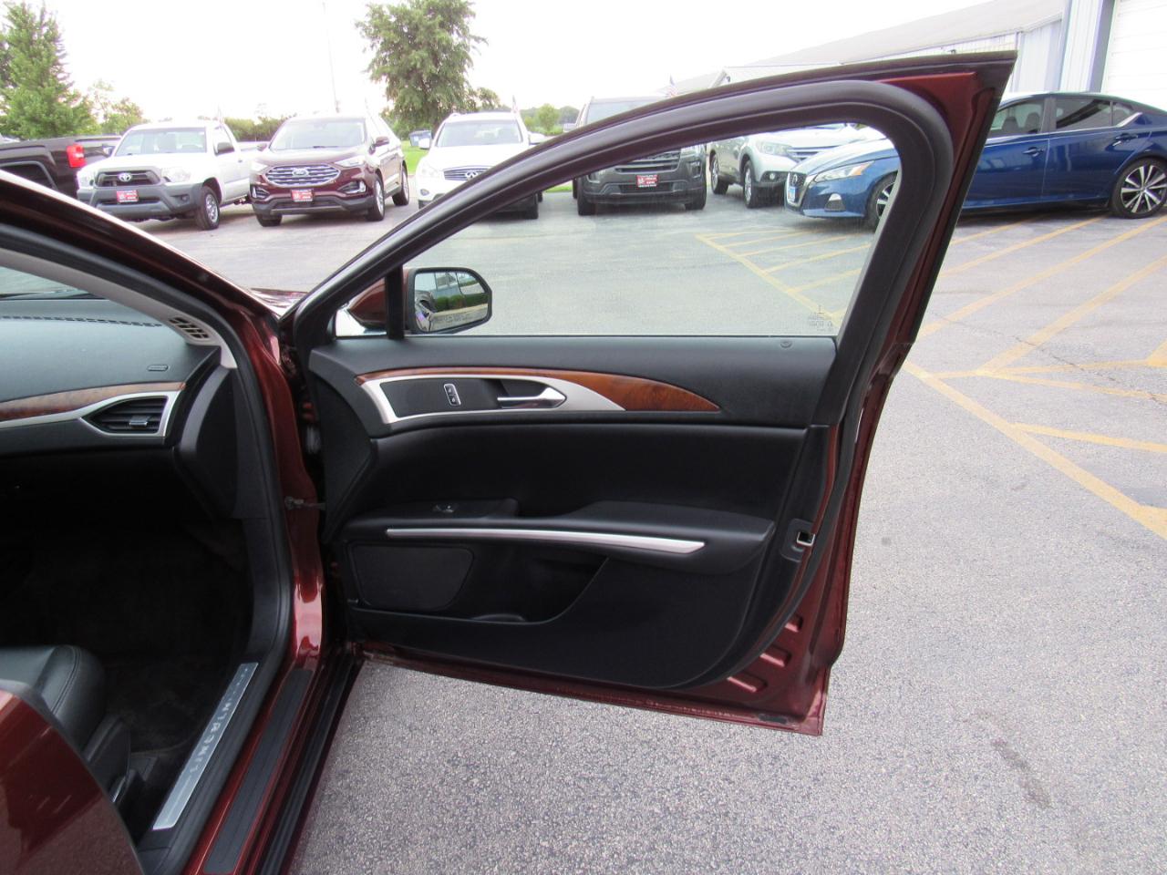 Lincoln MKZ 4dr Sdn AWD 2016