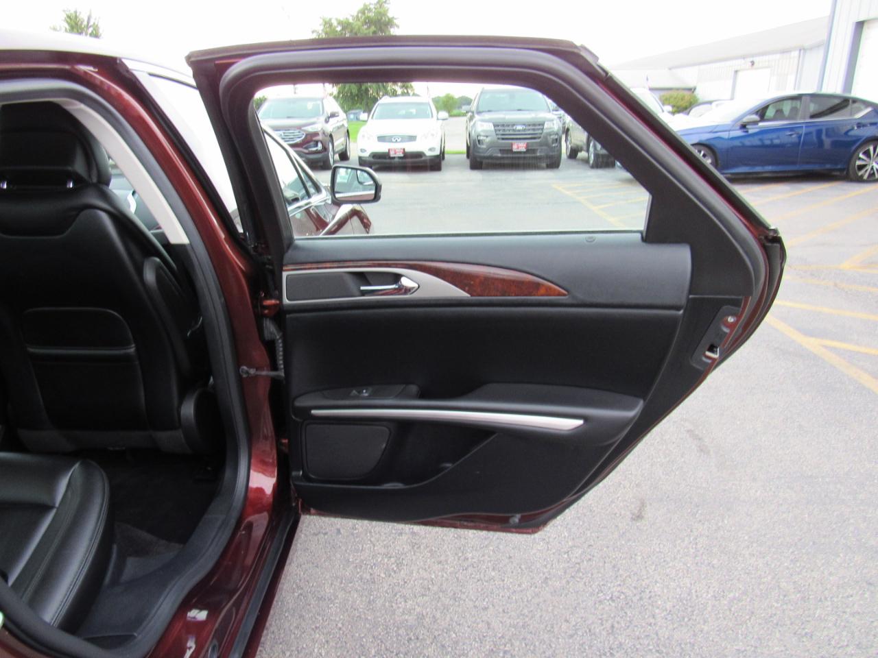 Lincoln MKZ 4dr Sdn AWD 2016