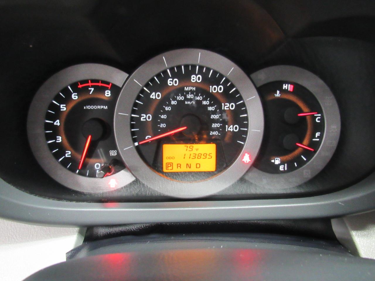 Toyota RAV4 4WD 4dr V6 5-Spd AT Ltd (Natl) 2011