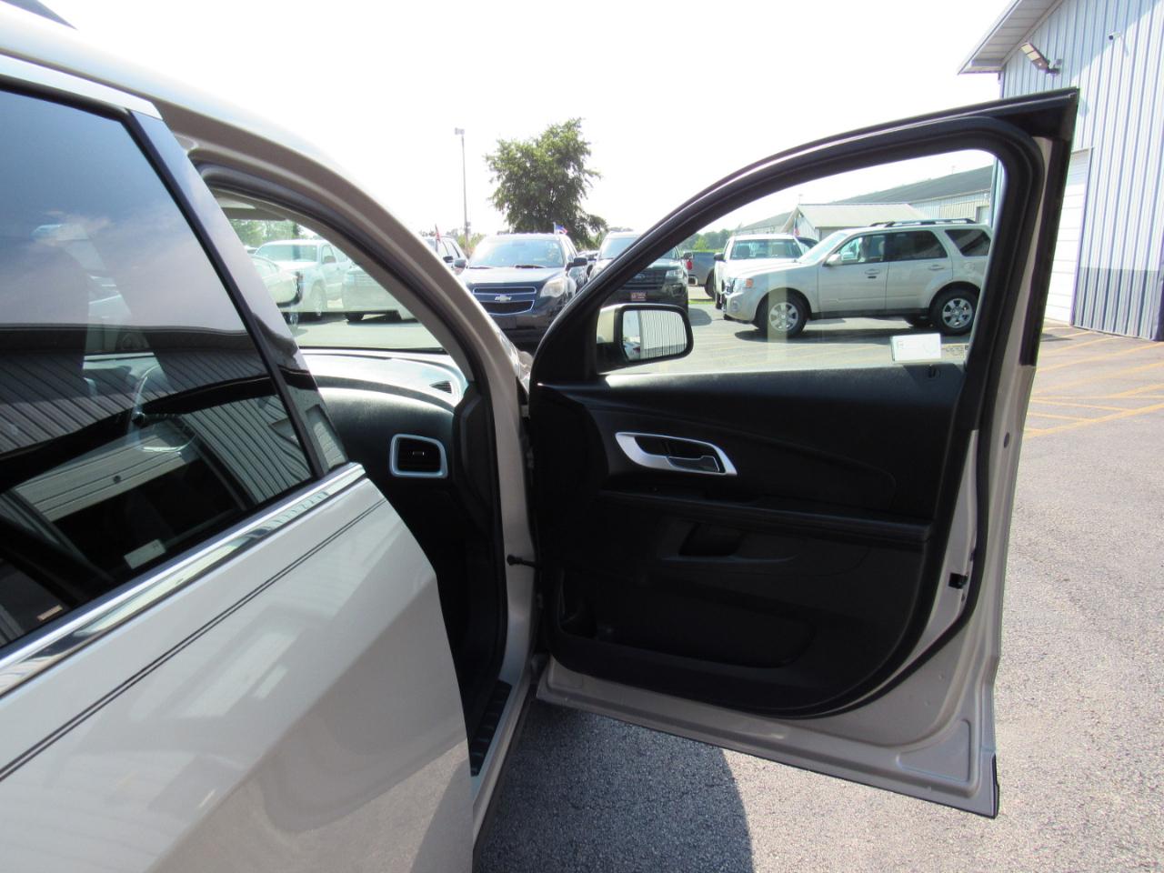 Chevrolet Equinox FWD 4dr LT w/1LT 2011