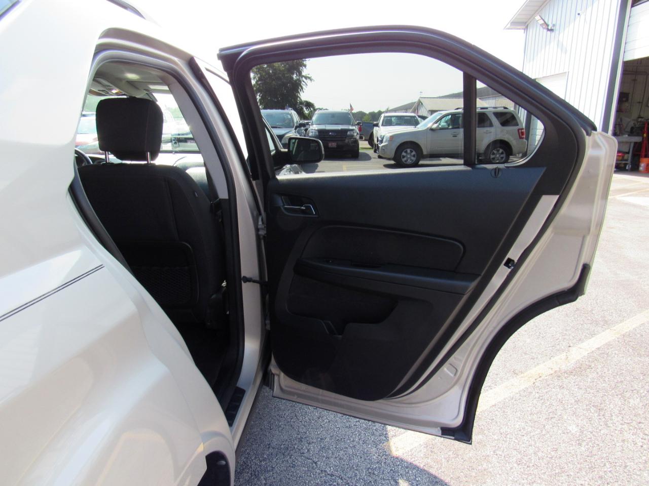 Chevrolet Equinox FWD 4dr LT w/1LT 2011