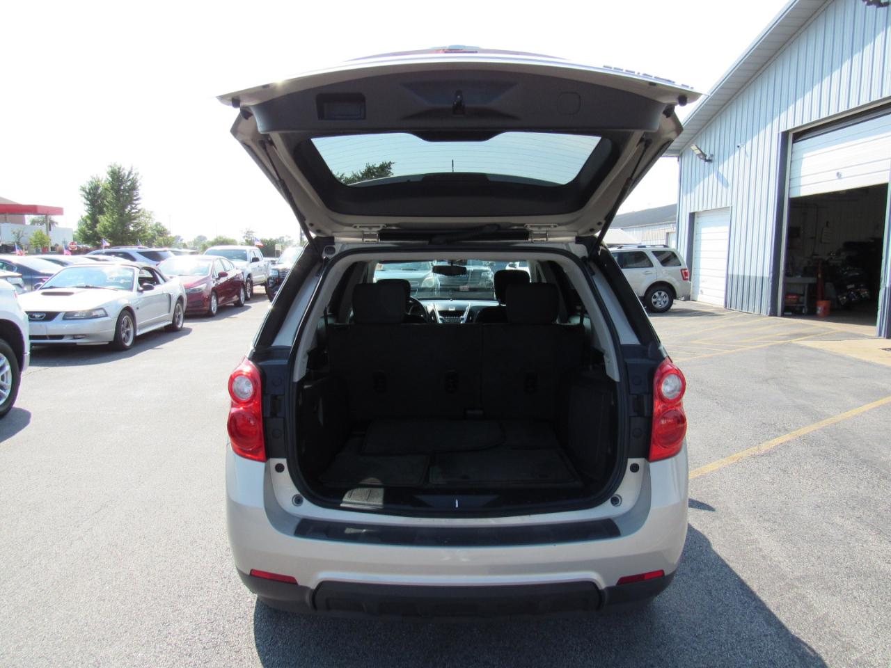 Chevrolet Equinox FWD 4dr LT w/1LT 2011