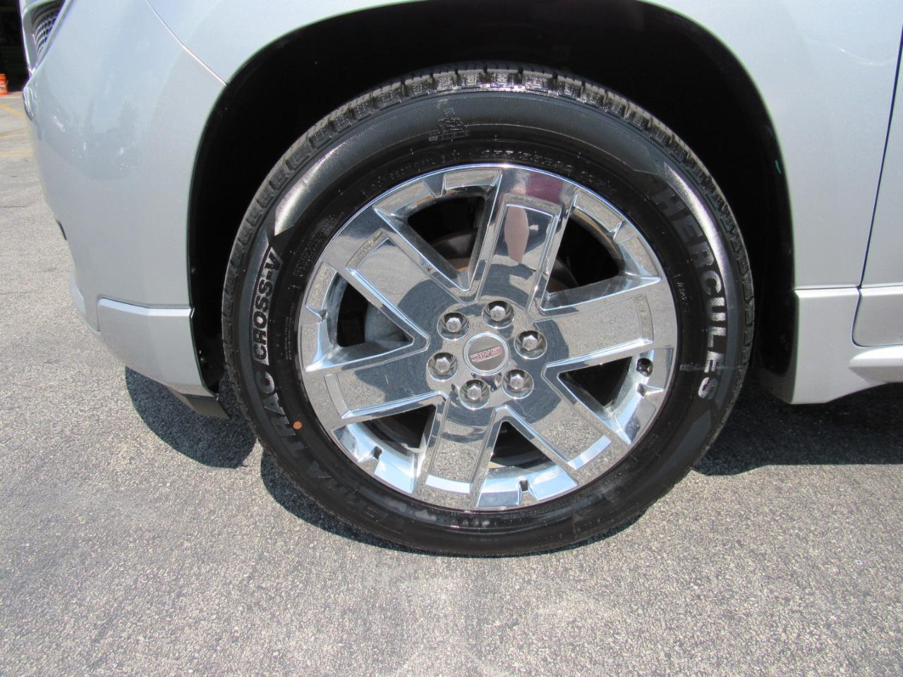 GMC Acadia AWD 4dr Denali 2015