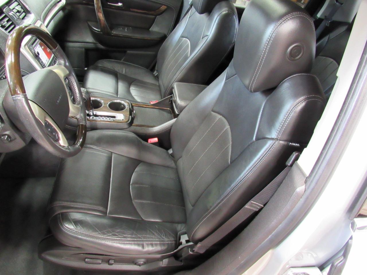 GMC Acadia AWD 4dr Denali 2015