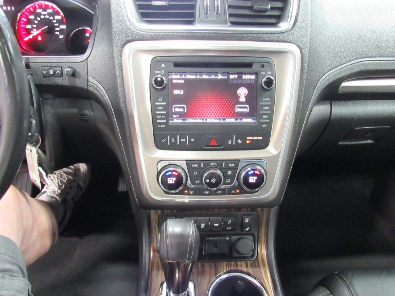 GMC Acadia AWD 4dr Denali 2015