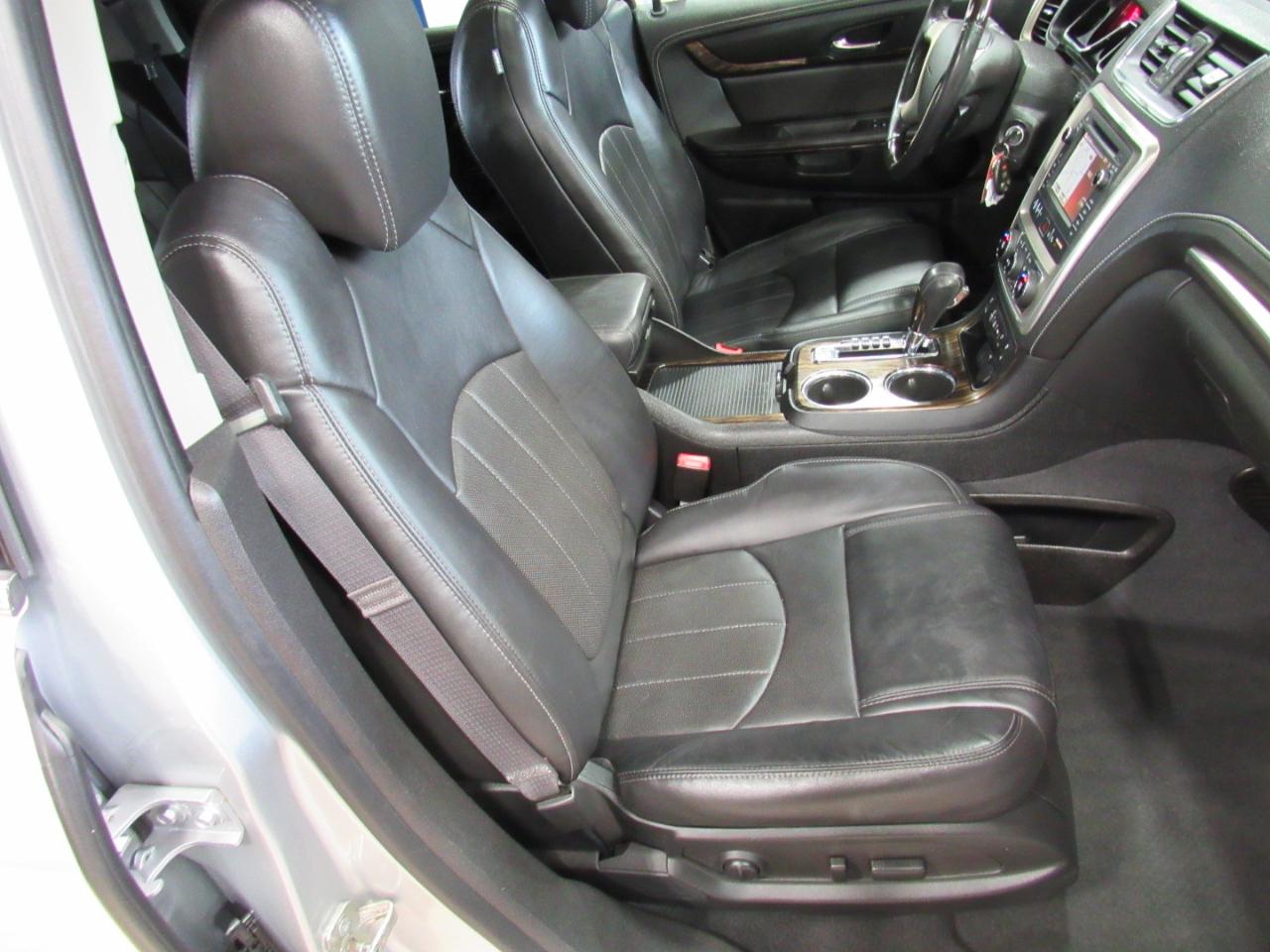 GMC Acadia AWD 4dr Denali 2015