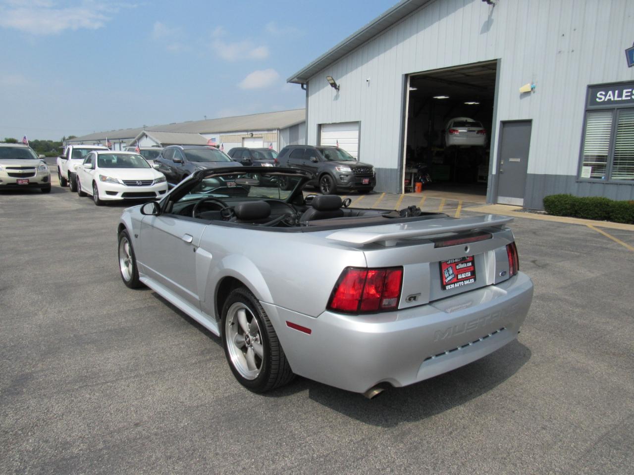 Ford Mustang 2dr Convertible GT Deluxe 2001