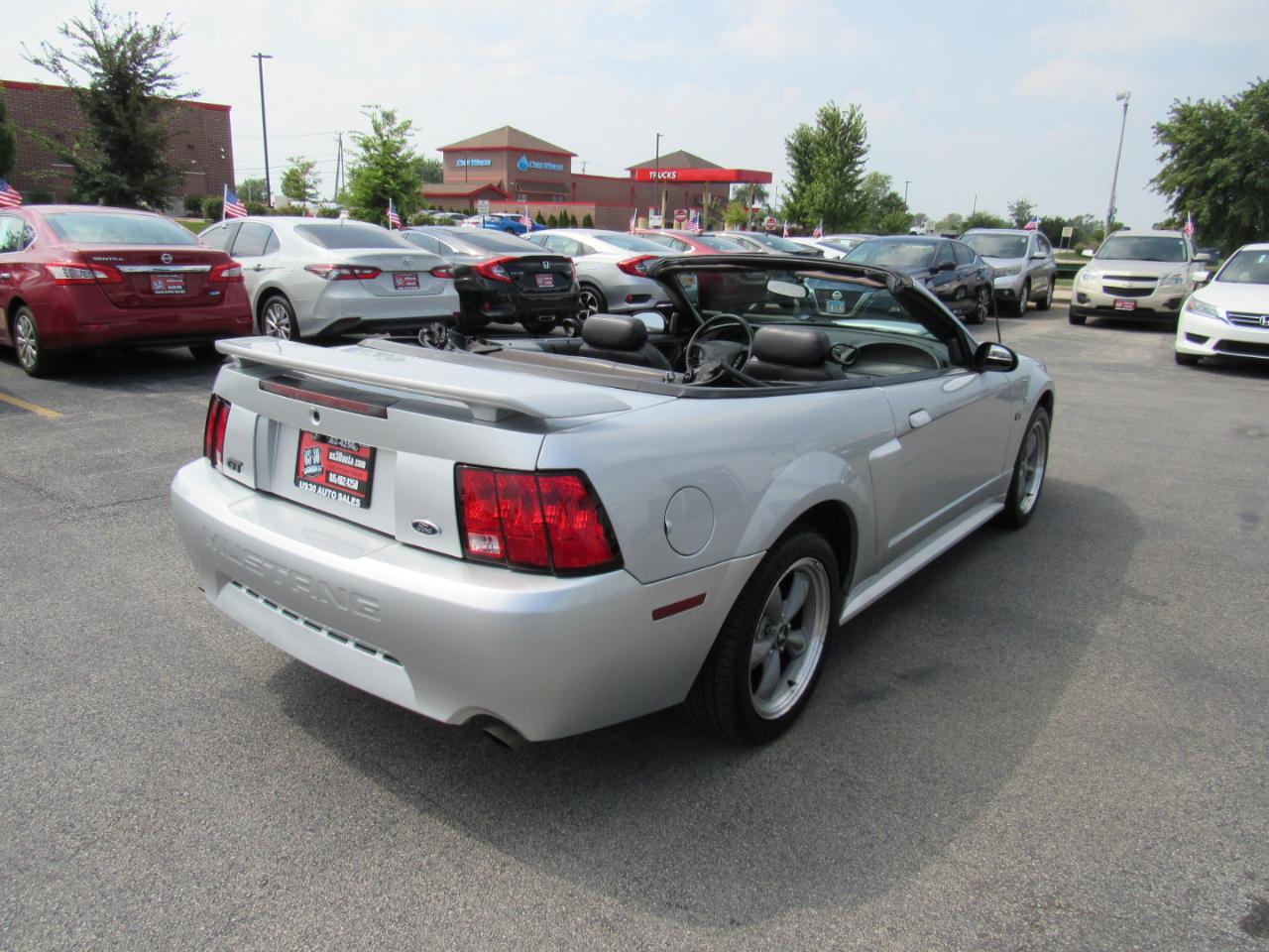 Ford Mustang 2dr Convertible GT Deluxe 2001