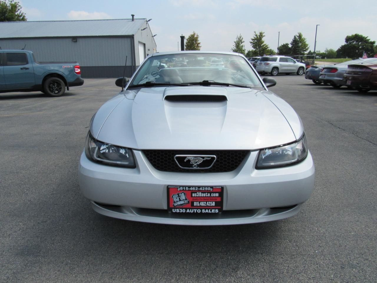 Ford Mustang 2dr Convertible GT Deluxe 2001