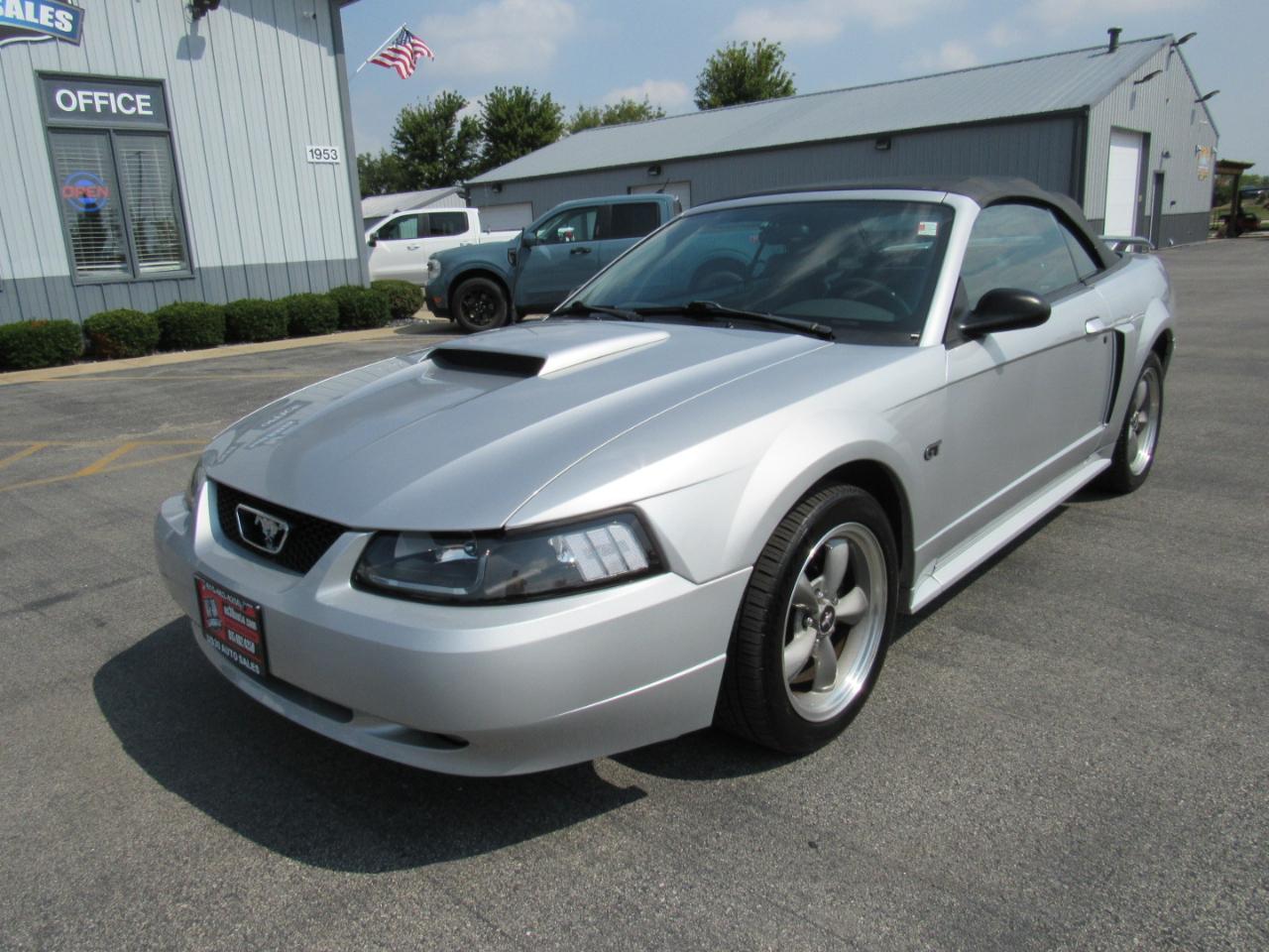 Ford Mustang 2dr Convertible GT Deluxe 2001