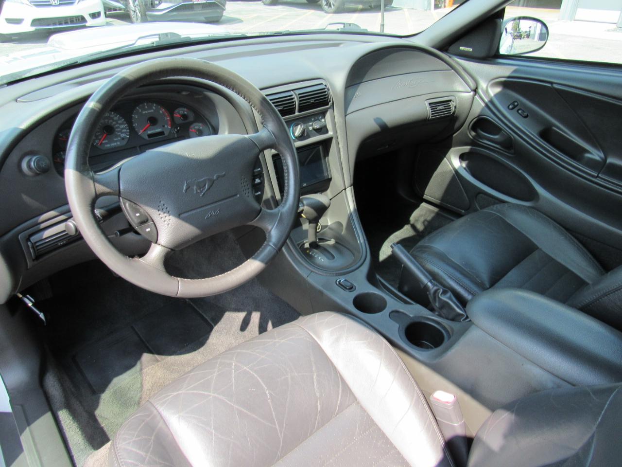 Ford Mustang 2dr Convertible GT Deluxe 2001