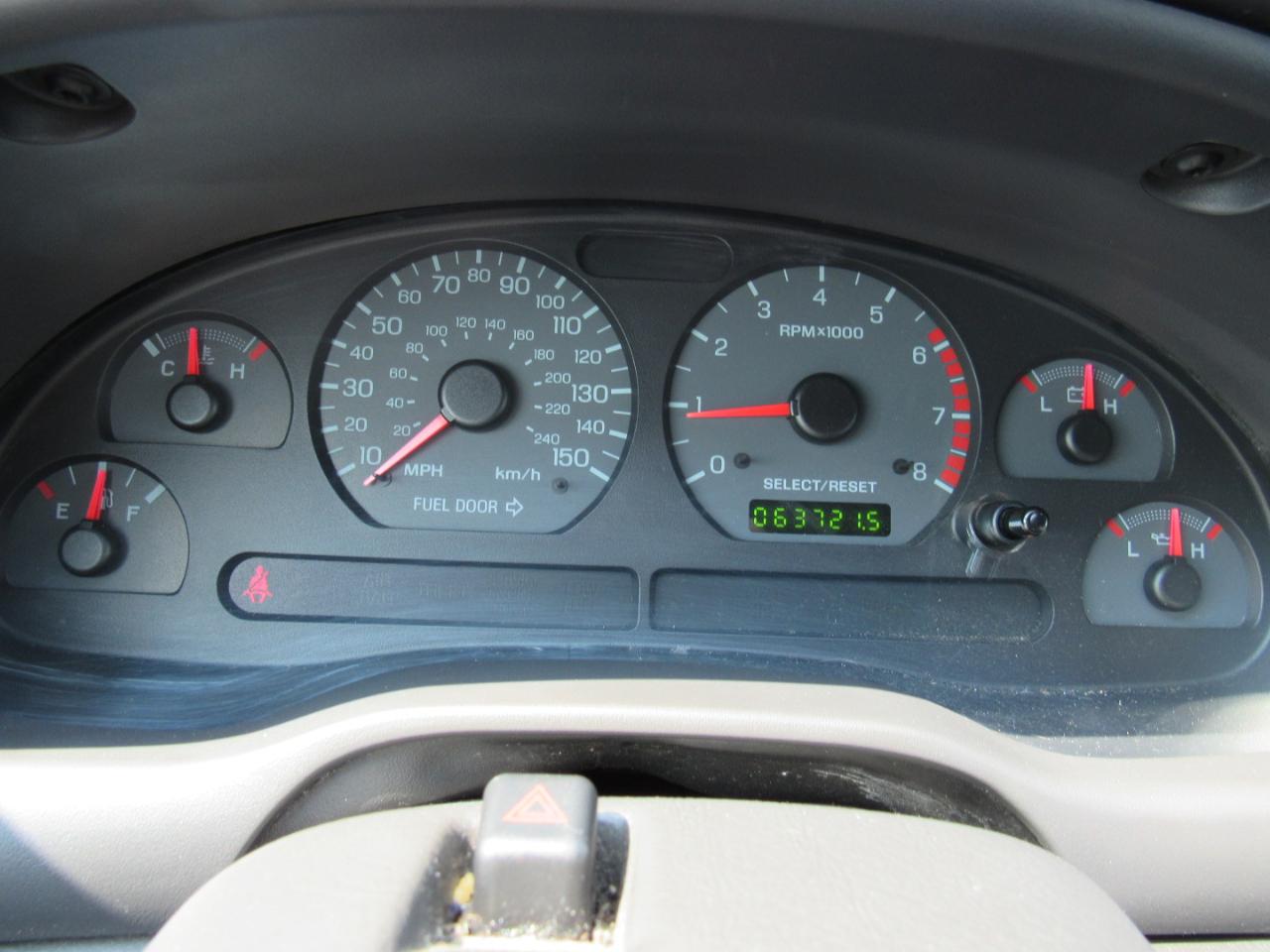 Ford Mustang 2dr Convertible GT Deluxe 2001