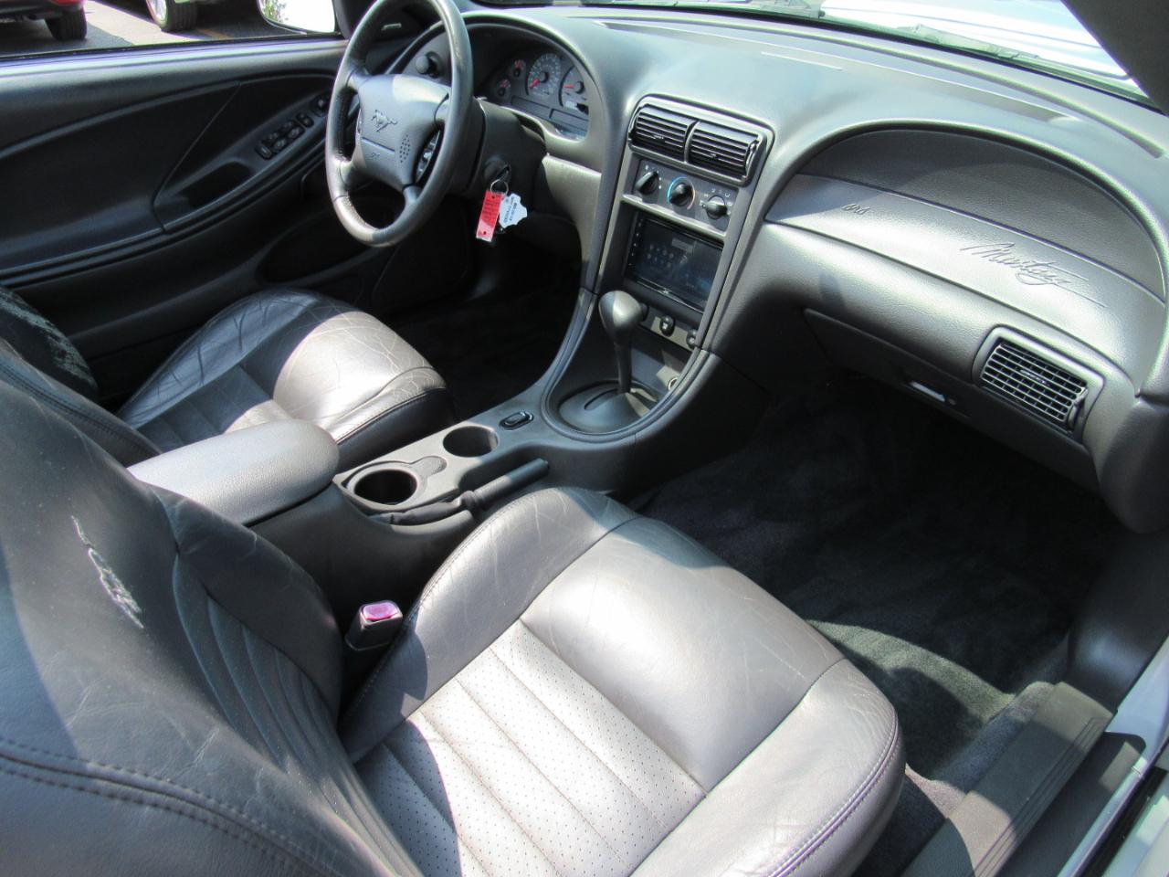 Ford Mustang 2dr Convertible GT Deluxe 2001