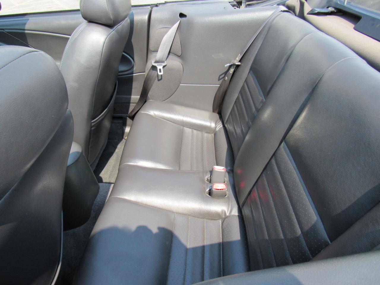 Ford Mustang 2dr Convertible GT Deluxe 2001