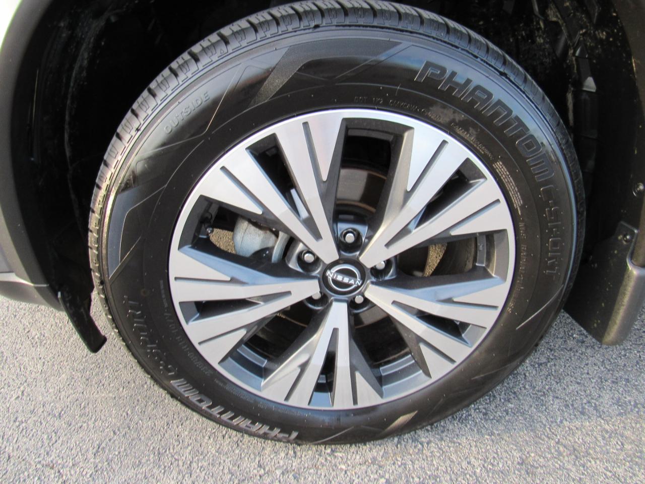 Nissan Rogue AWD SV 2023