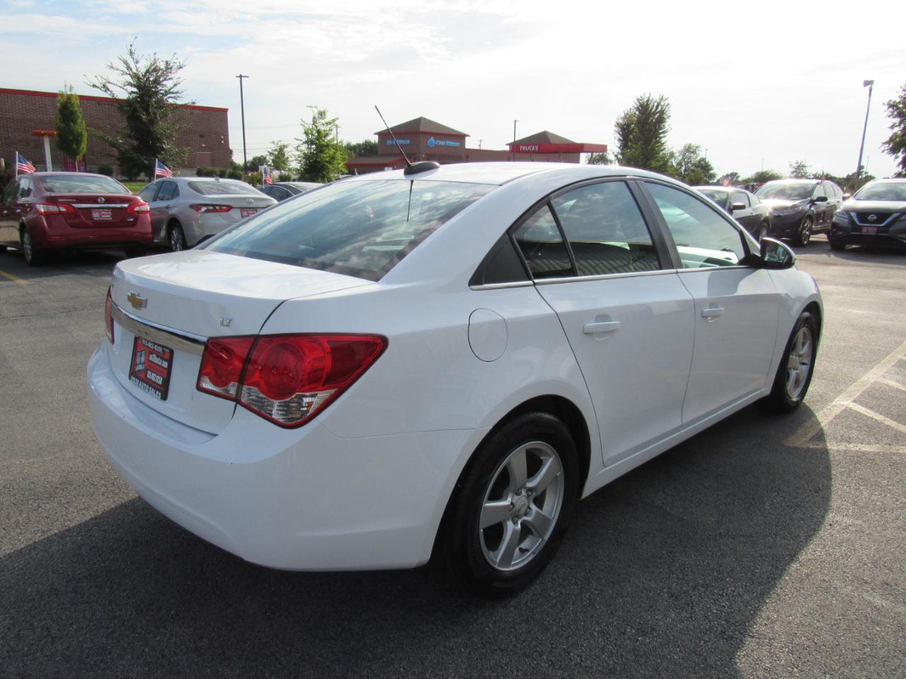 Chevrolet Cruze Limited 4dr Sdn Auto LT w/1LT 2016