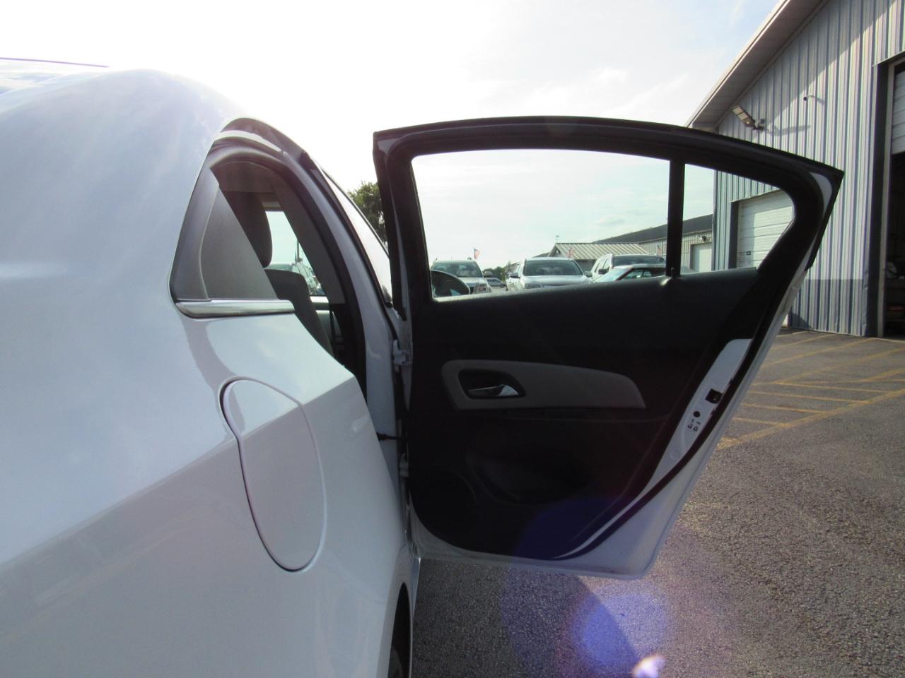 Chevrolet Cruze Limited 4dr Sdn Auto LT w/1LT 2016