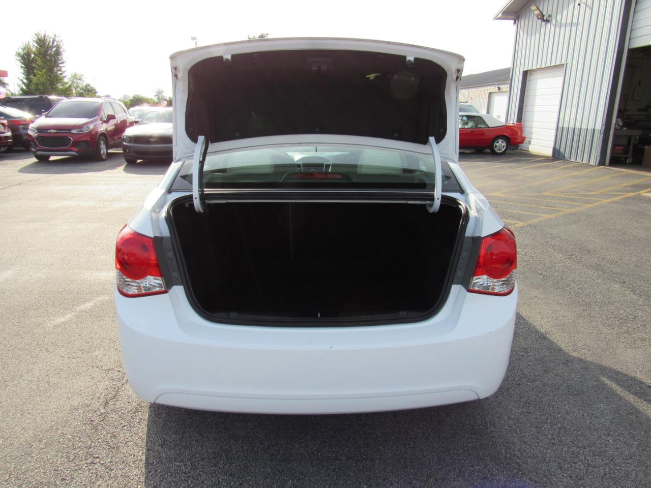 Chevrolet Cruze Limited 4dr Sdn Auto LT w/1LT 2016