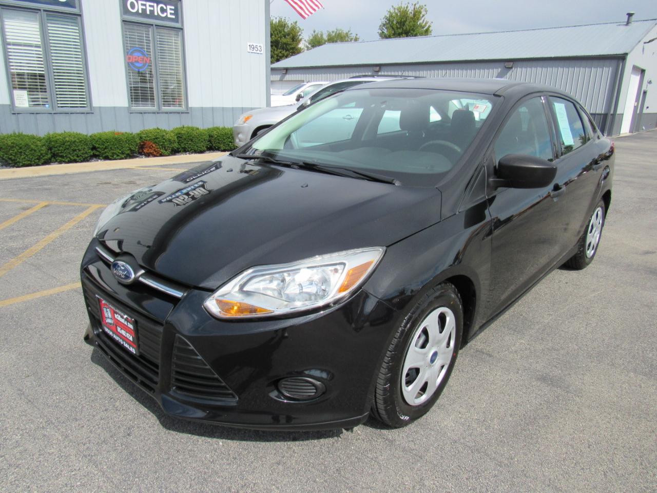 Ford Focus 4dr Sdn S 2014