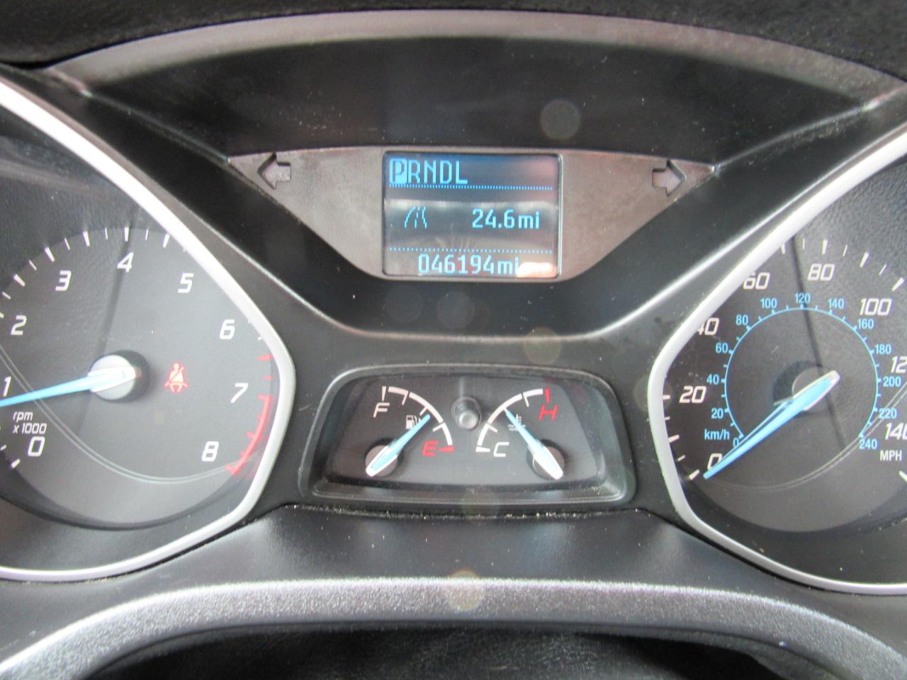 Ford Focus 4dr Sdn S 2014