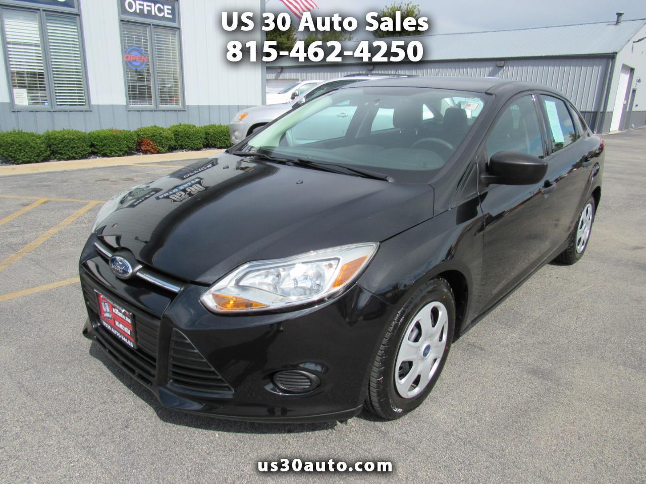 2014 Ford Focus 4dr Sdn S