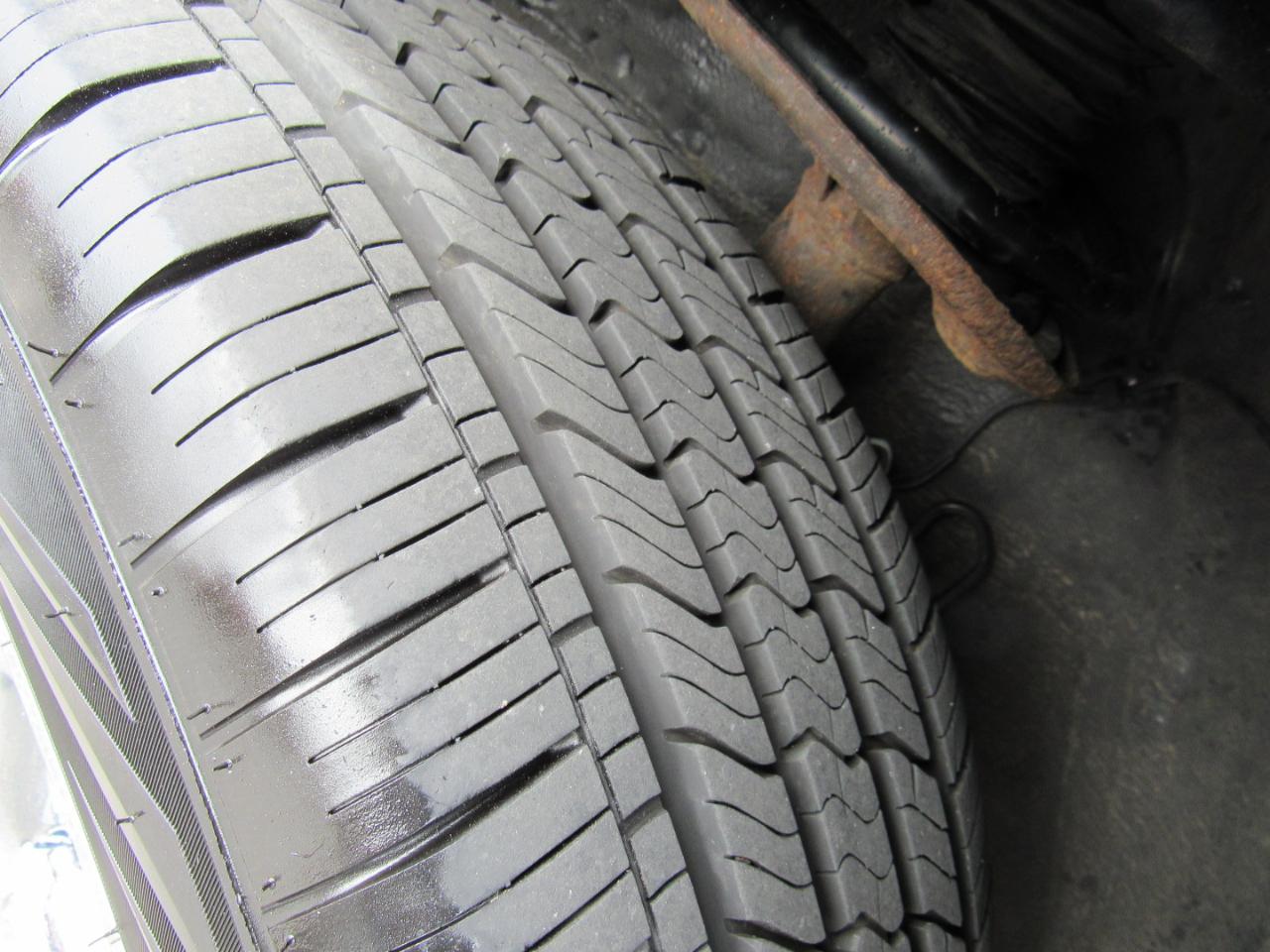 Toyota RAV4 4WD 4dr I4 (Natl) 2012