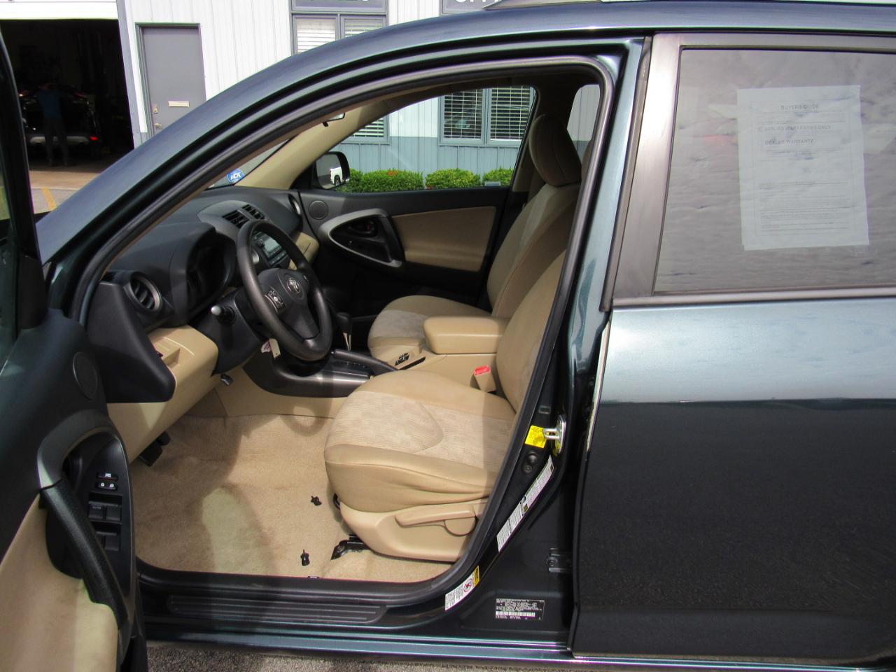 Toyota RAV4 4WD 4dr I4 (Natl) 2012