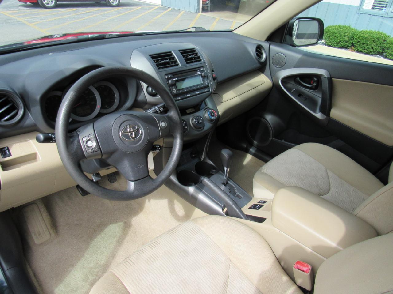 Toyota RAV4 4WD 4dr I4 (Natl) 2012