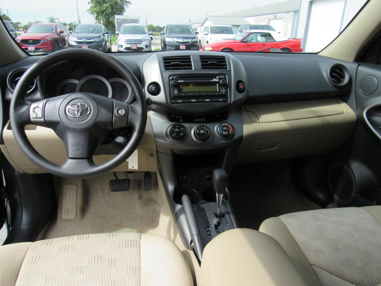 Toyota RAV4 4WD 4dr I4 (Natl) 2012