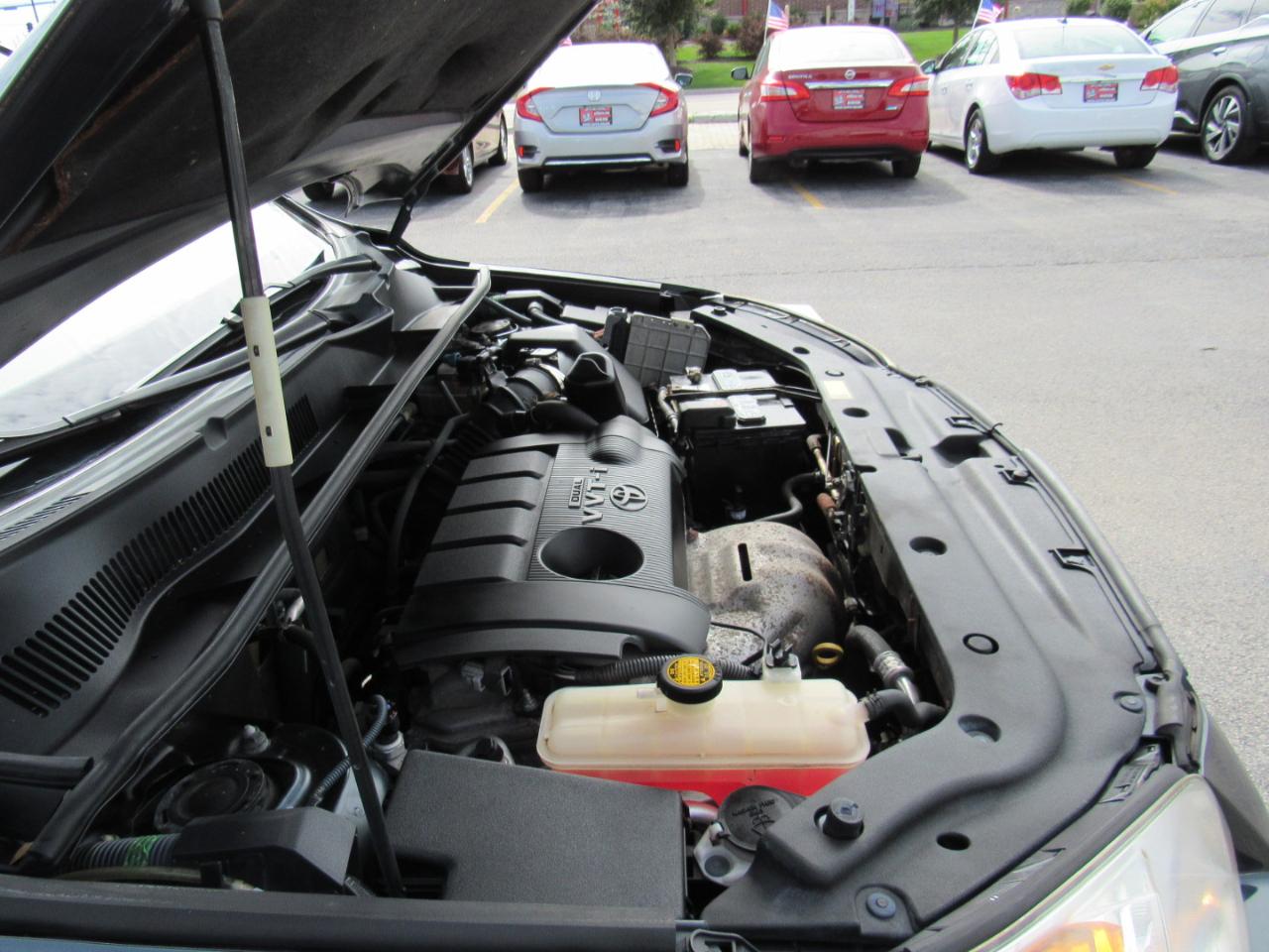 Toyota RAV4 4WD 4dr I4 (Natl) 2012