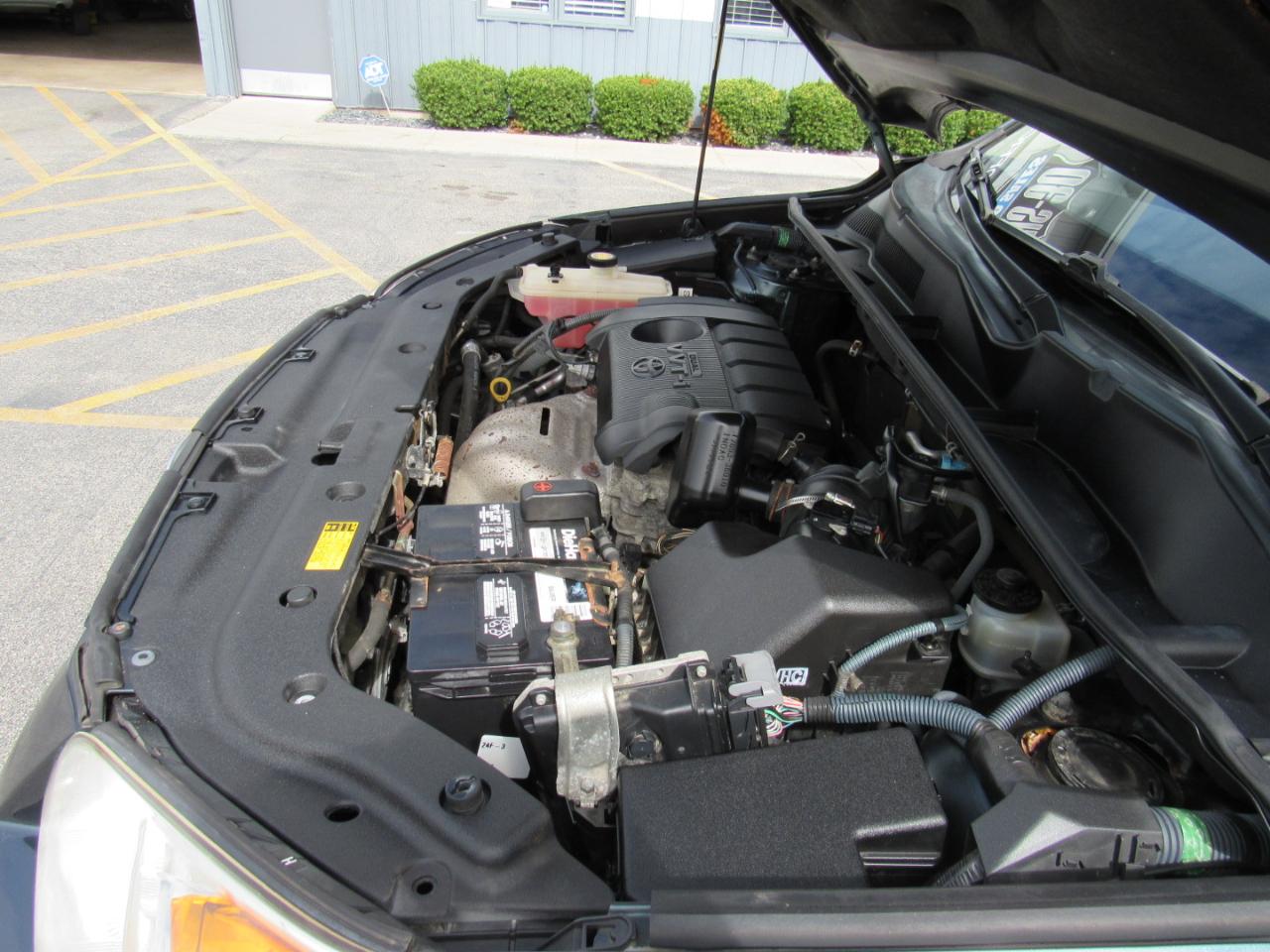Toyota RAV4 4WD 4dr I4 (Natl) 2012