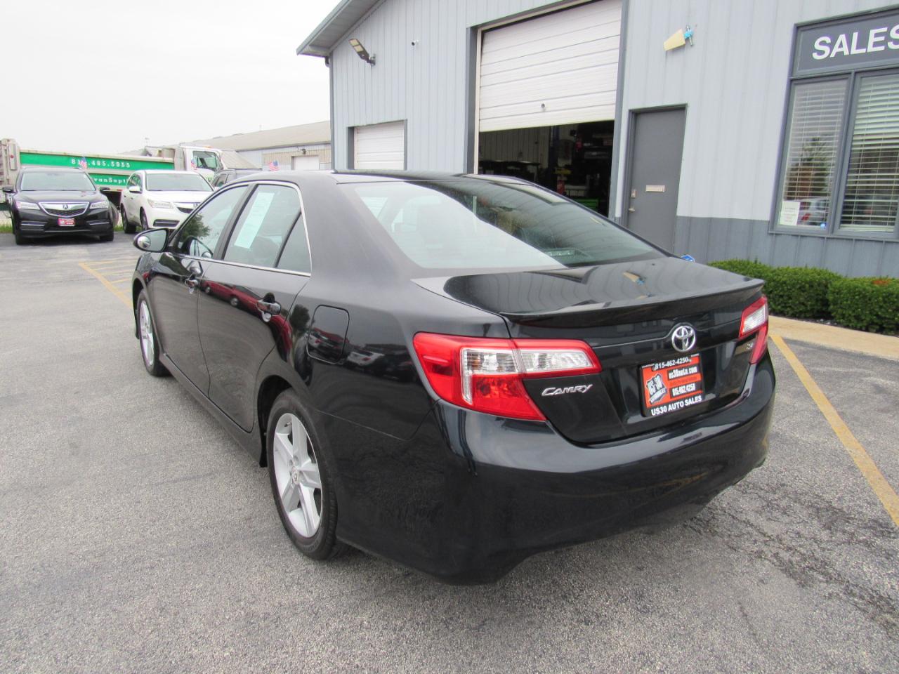 Toyota Camry 4dr Sdn I4 Auto SE Sport Limited Edition (Natl) 2012