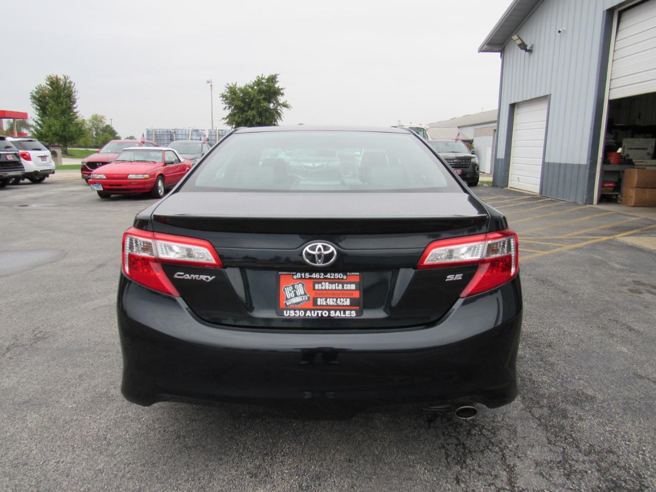 Toyota Camry 4dr Sdn I4 Auto SE Sport Limited Edition (Natl) 2012