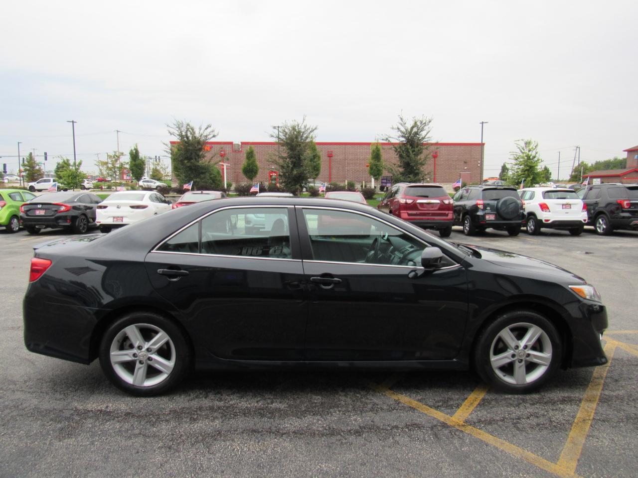 Toyota Camry 4dr Sdn I4 Auto SE Sport Limited Edition (Natl) 2012