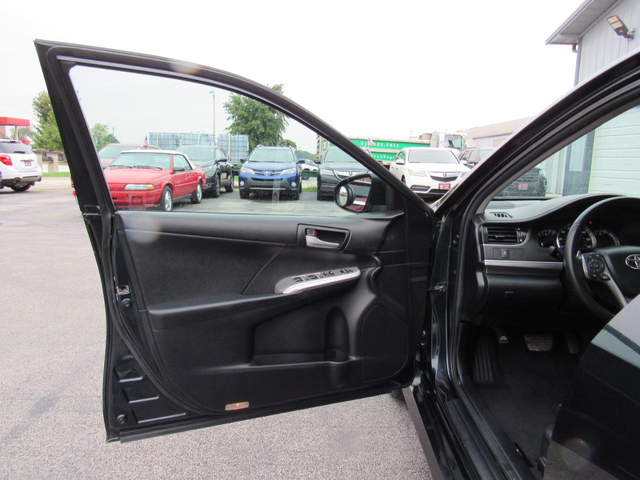Toyota Camry 4dr Sdn I4 Auto SE Sport Limited Edition (Natl) 2012