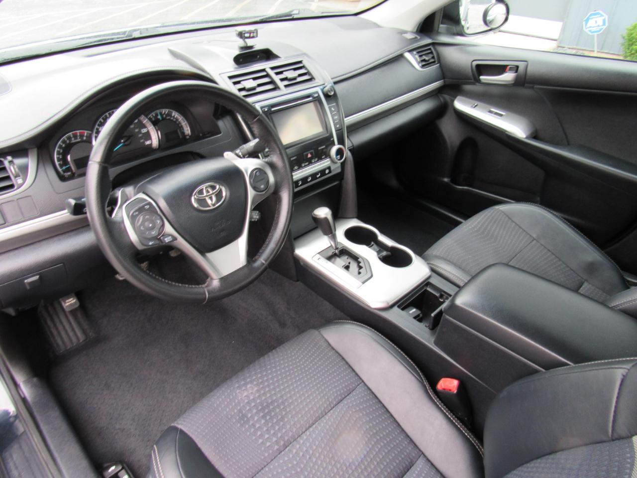Toyota Camry 4dr Sdn I4 Auto SE Sport Limited Edition (Natl) 2012