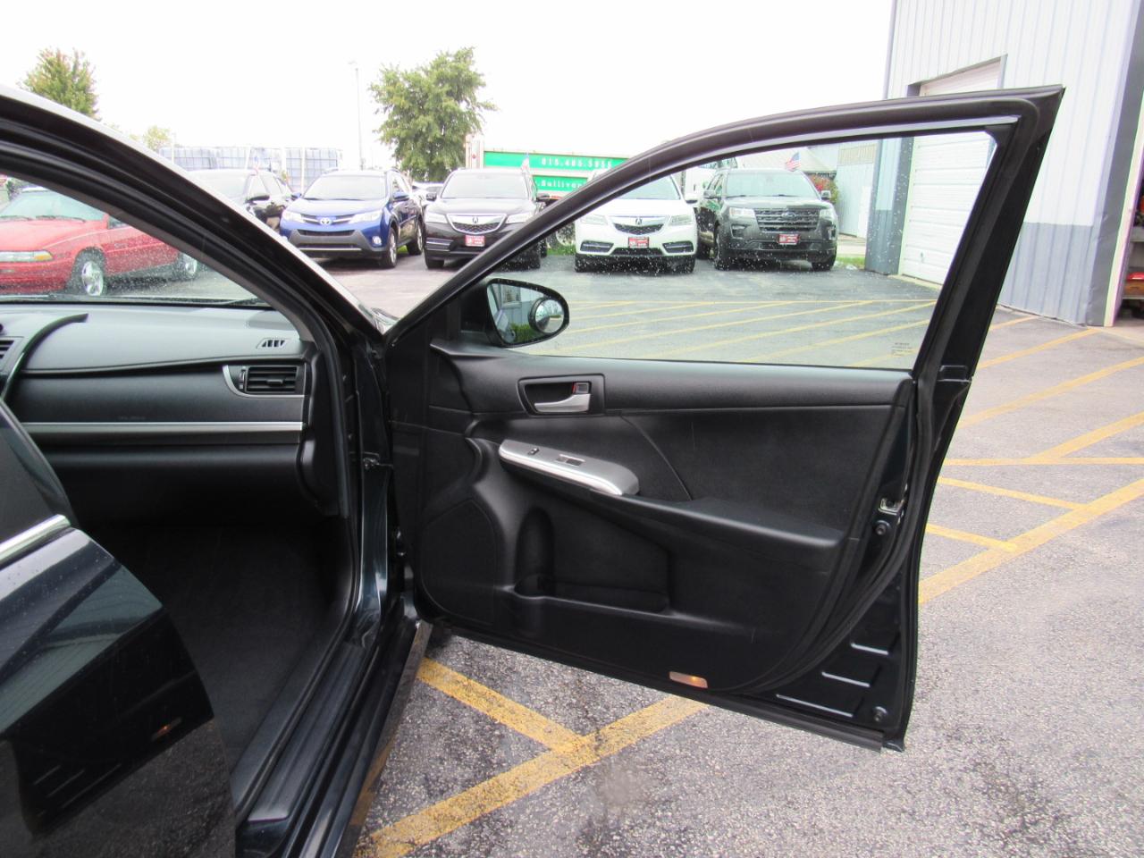 Toyota Camry 4dr Sdn I4 Auto SE Sport Limited Edition (Natl) 2012