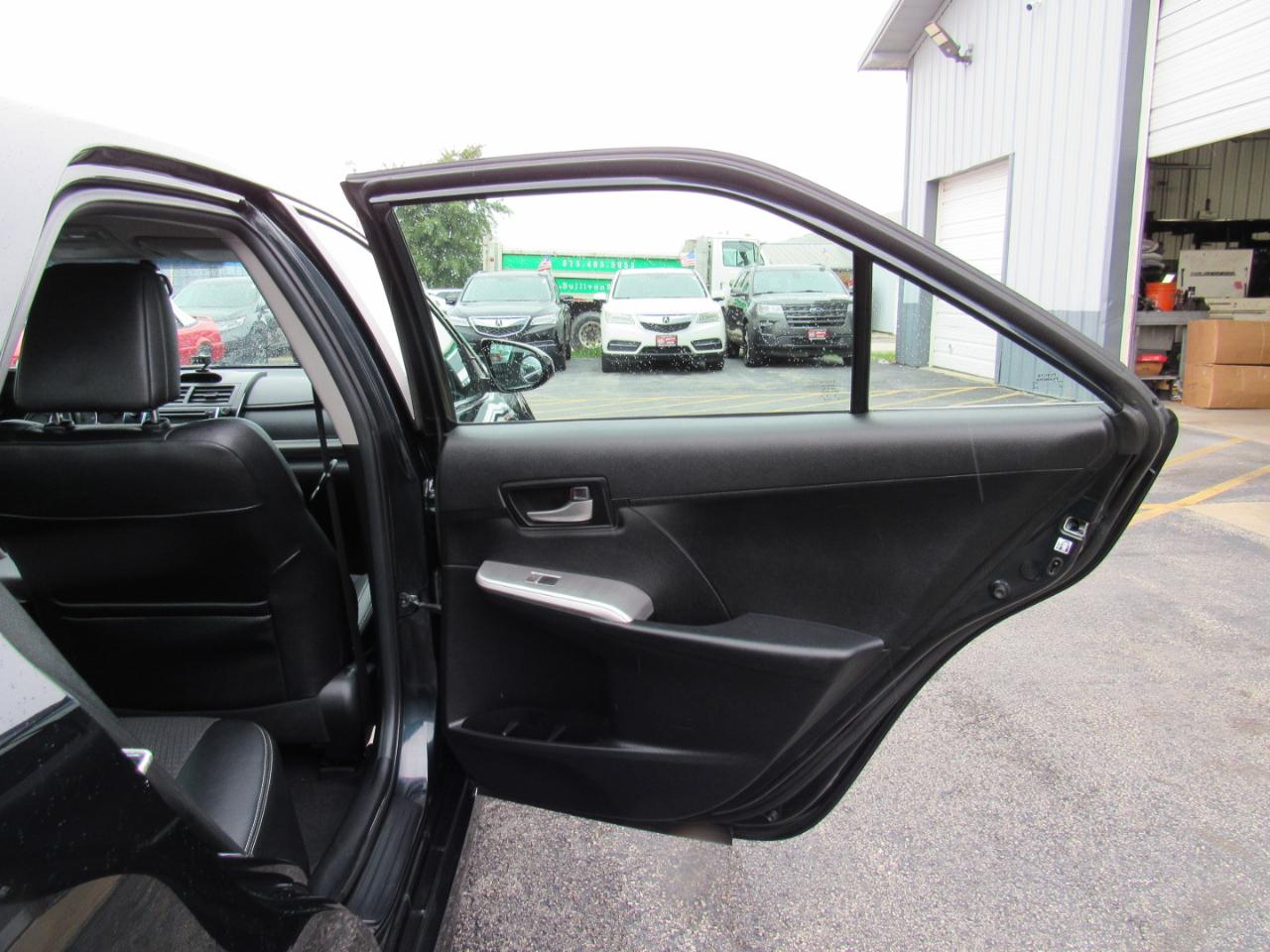 Toyota Camry 4dr Sdn I4 Auto SE Sport Limited Edition (Natl) 2012
