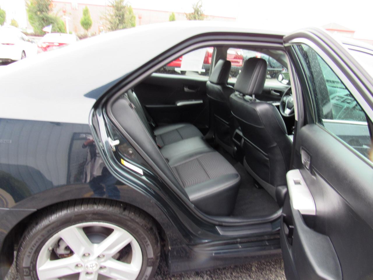 Toyota Camry 4dr Sdn I4 Auto SE Sport Limited Edition (Natl) 2012