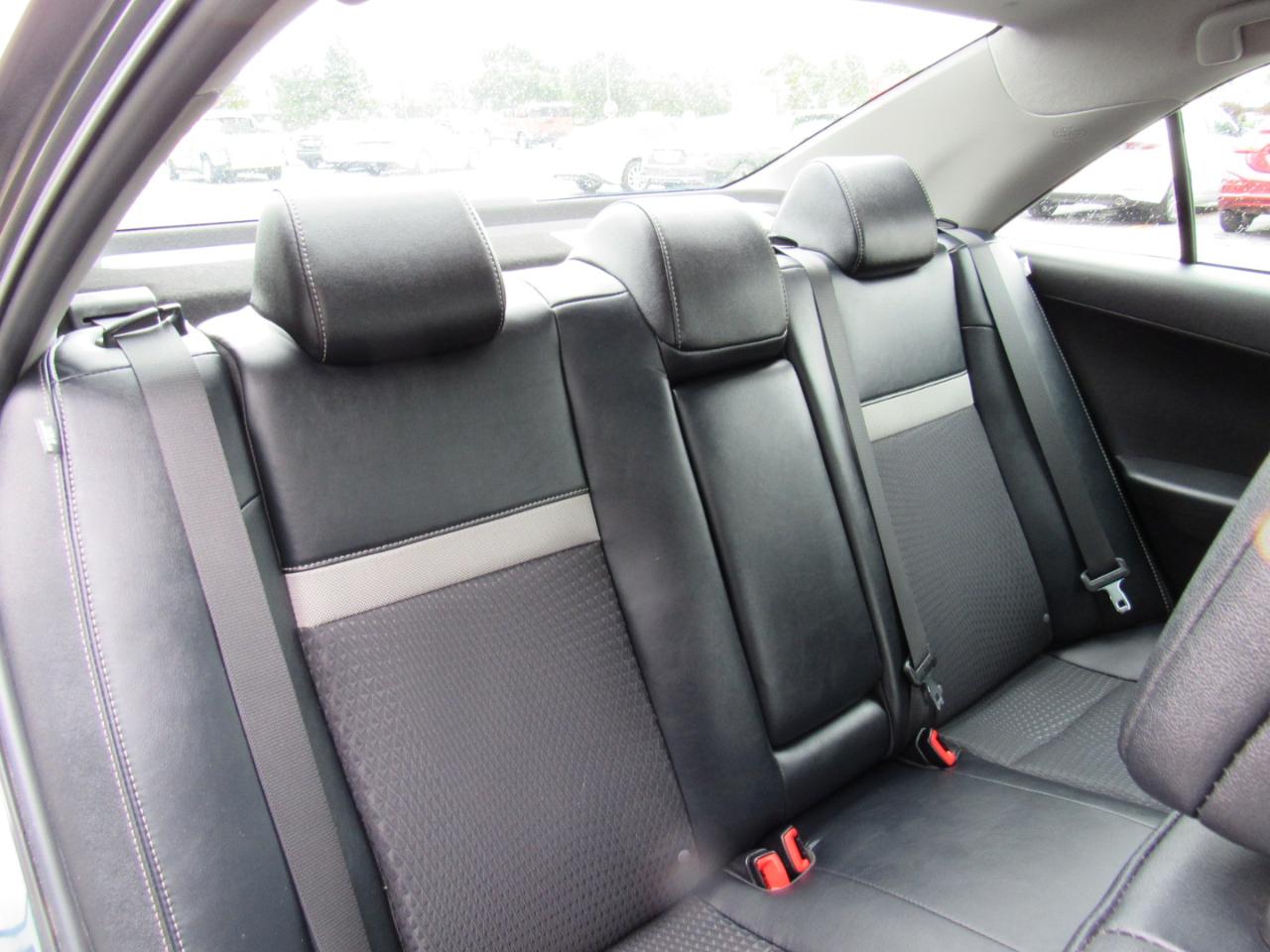 Toyota Camry 4dr Sdn I4 Auto SE Sport Limited Edition (Natl) 2012