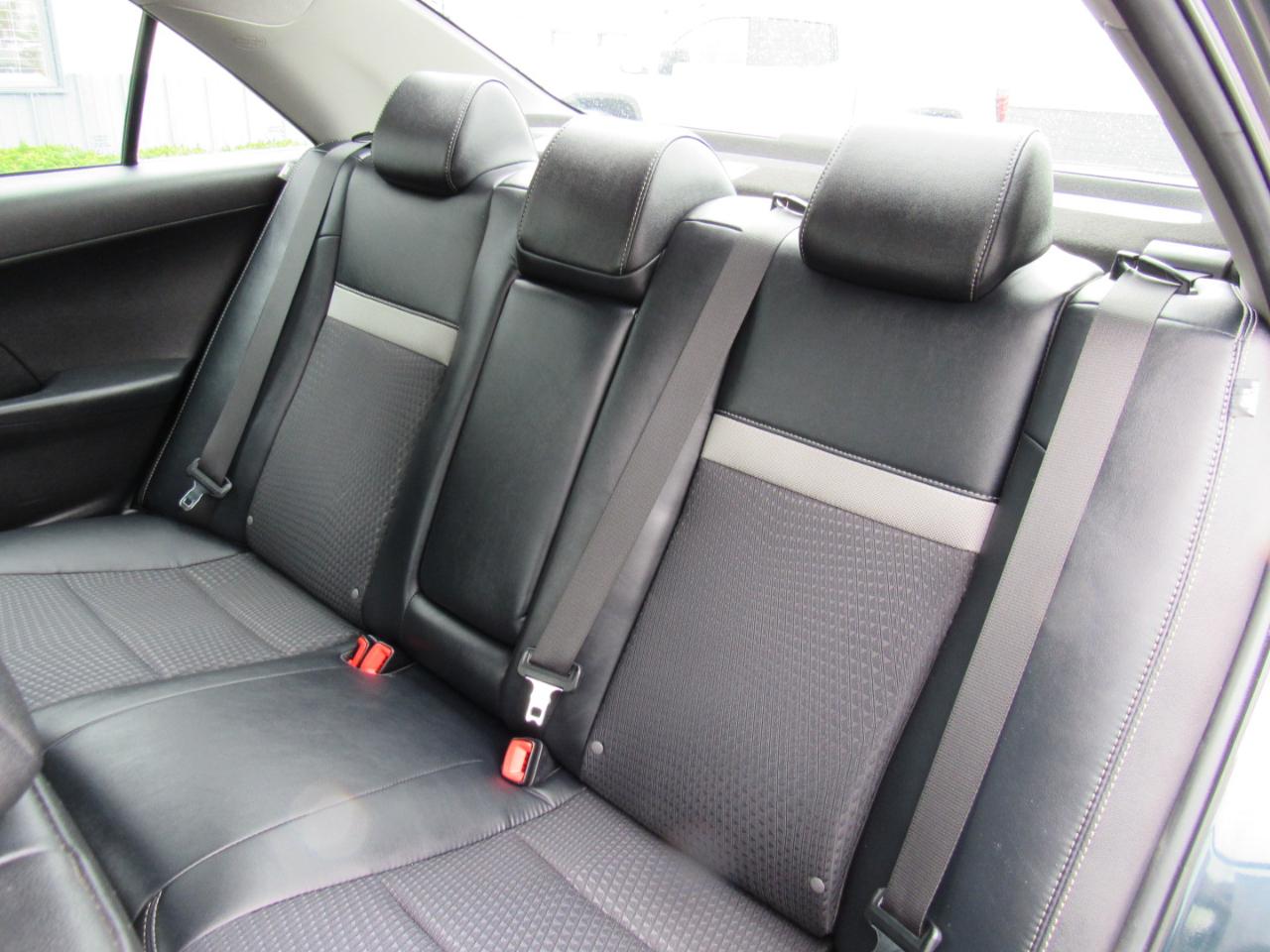 Toyota Camry 4dr Sdn I4 Auto SE Sport Limited Edition (Natl) 2012