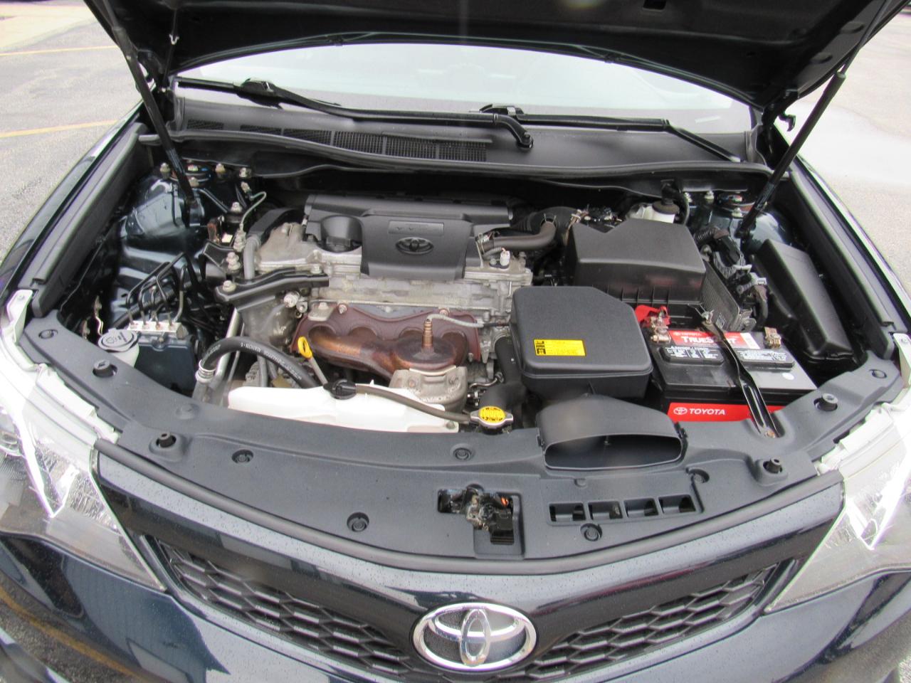 Toyota Camry 4dr Sdn I4 Auto SE Sport Limited Edition (Natl) 2012
