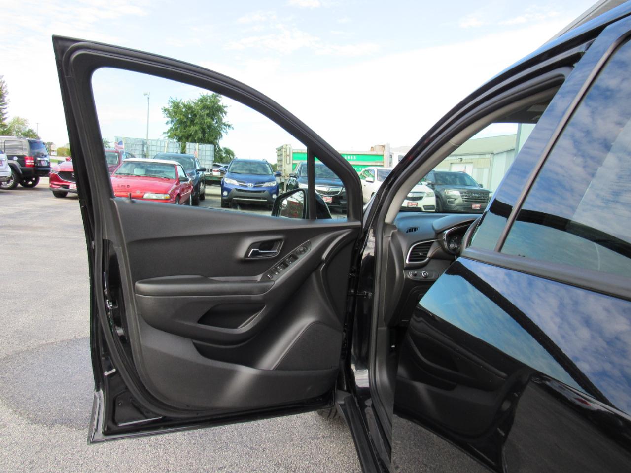 Chevrolet Trax FWD 4dr LS 2021