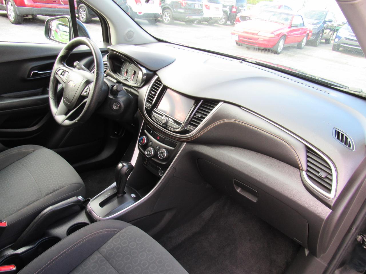 Chevrolet Trax FWD 4dr LS 2021