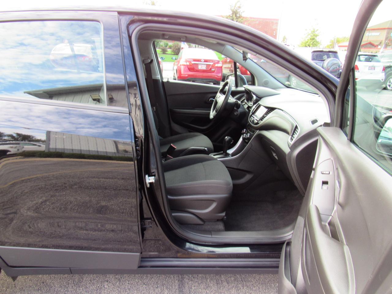Chevrolet Trax FWD 4dr LS 2021