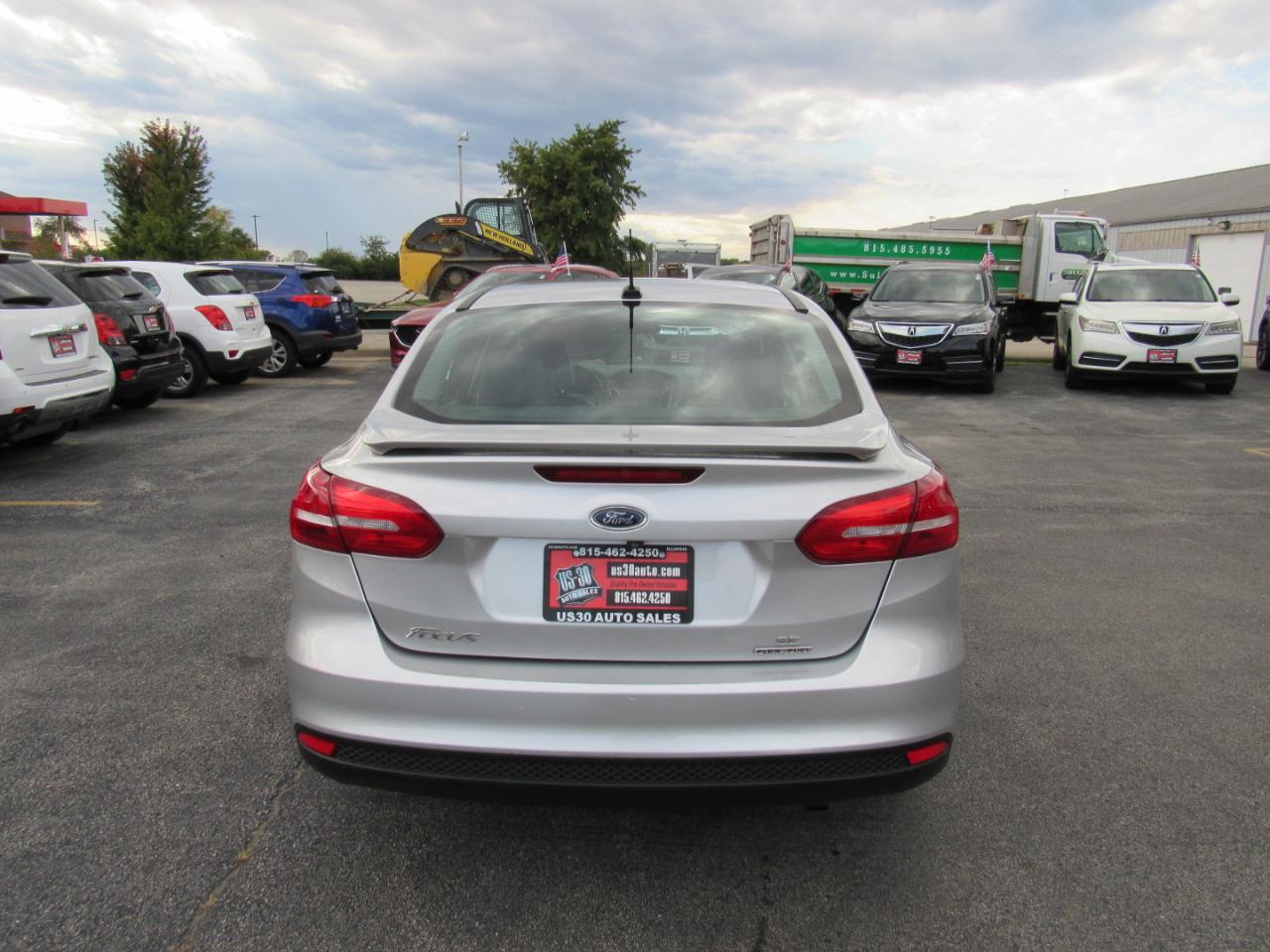 Ford Focus 4dr Sdn SE 2015
